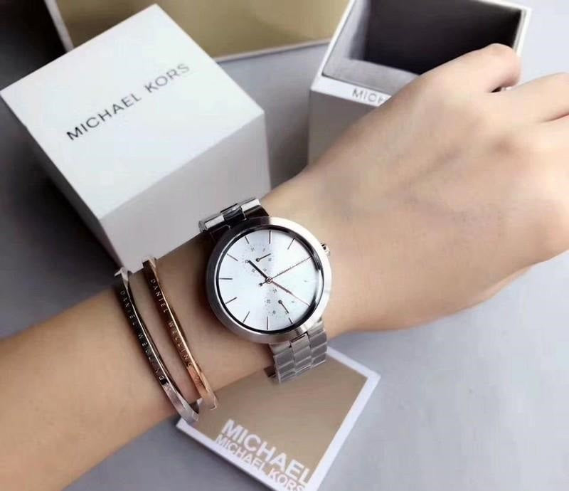  Shop Authentic Michael Kors Garner Analog Silver Dial Silver Steel Strap Watch For Women - MK6407 - Luxxuri