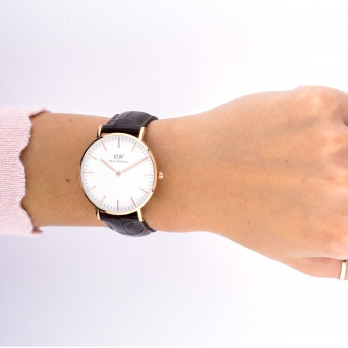  Shop Authentic Daniel Wellington Classic York White Dial Brown Leather Strap Watch For Women - DW00100038 - Luxxuri