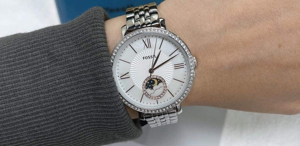  Shop Authentic Fossil Jacqueline Multifunction Moonphase White Dial Silver Steel Strap Watch for Women - ES5164 - Luxxuri
