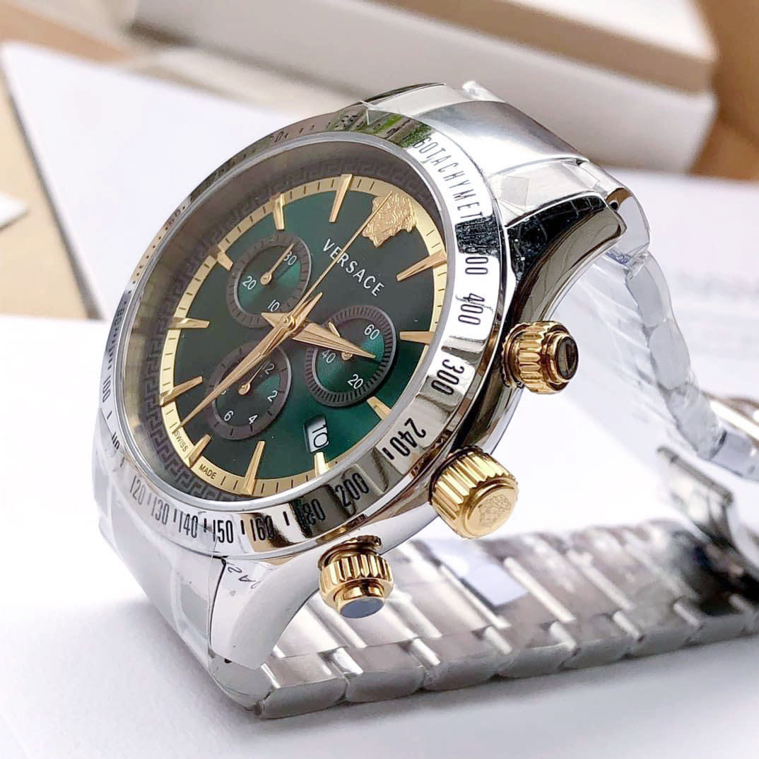  Shop Authentic Versace Classic Chronograph Quartz Green Dial Silver Steel Strap Watch For Men - VEV700721 - Luxxuri