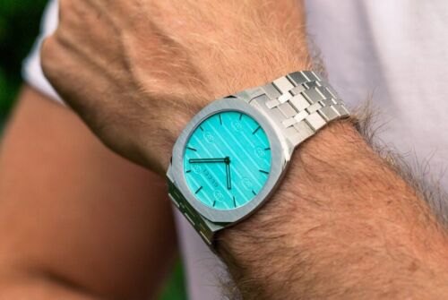  Shop Authentic Gucci 25H Quartz Turquoise Dial Silver Steel Strap Watch For Women - YA163409 - Luxxuri