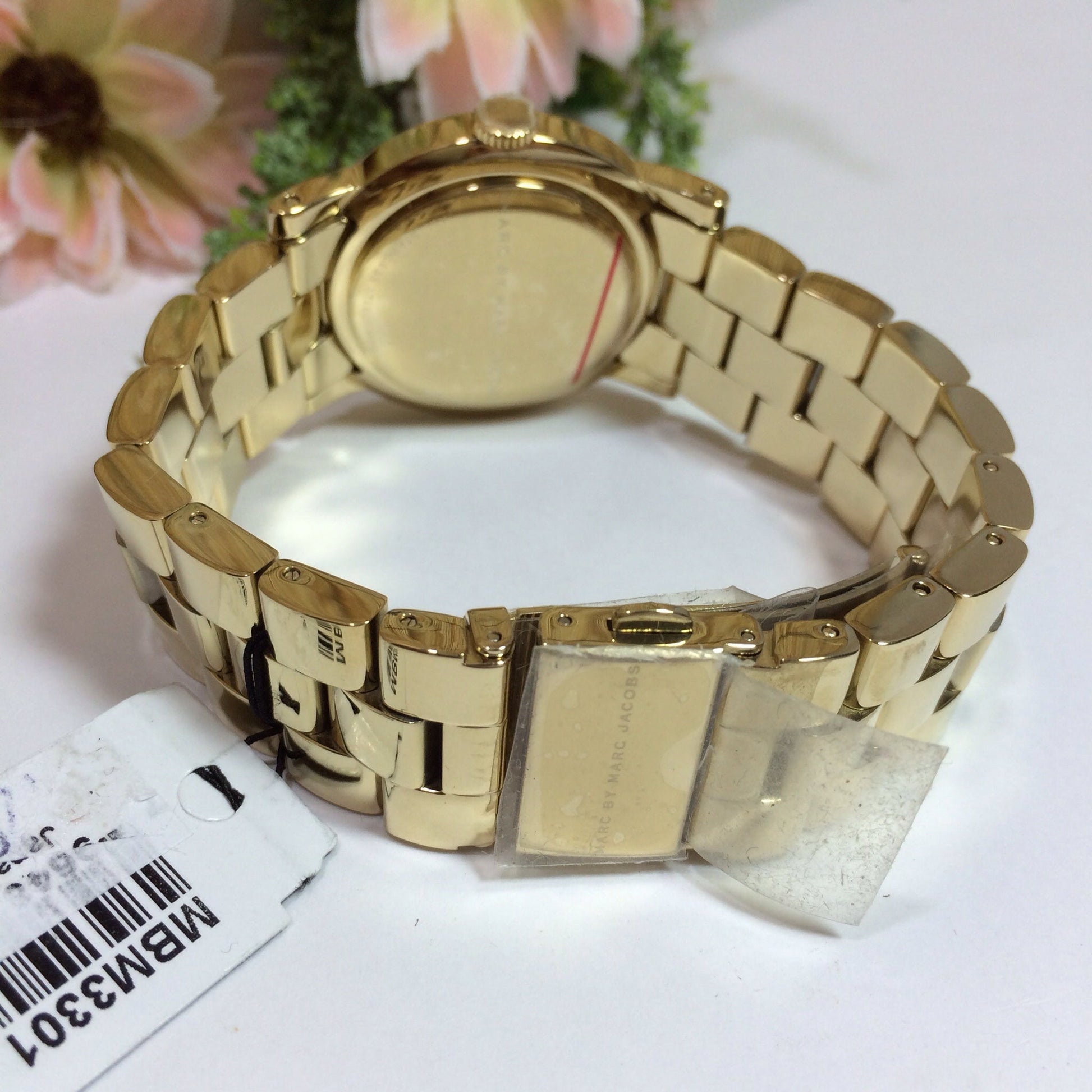  Shop Authentic Marc Jacobs Amy Blue Dial Gold Steel Strap Watch for Women - MBM3301 - Luxxuri