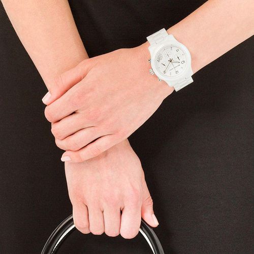  Shop Authentic Michael Kors Runway White Ceramic Dial White Steel Strap Watch for Women - MK5161 - Luxxuri