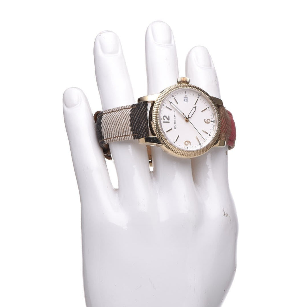  Shop Authentic Burberry Utilitarian White Dial Multicolor Leather Strap Watch for Women - BU7853 - Luxxuri