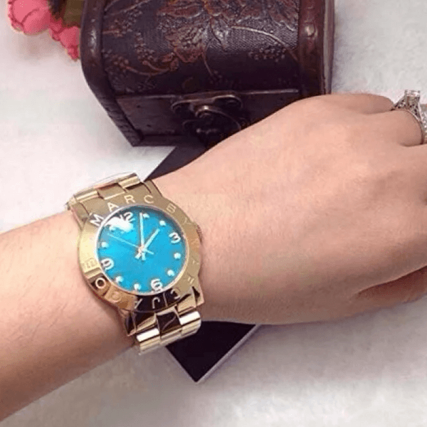  Shop Authentic Marc Jacobs Amy Green Dial Gold Steel Strap Watch for Women - MBM8624 - Luxxuri