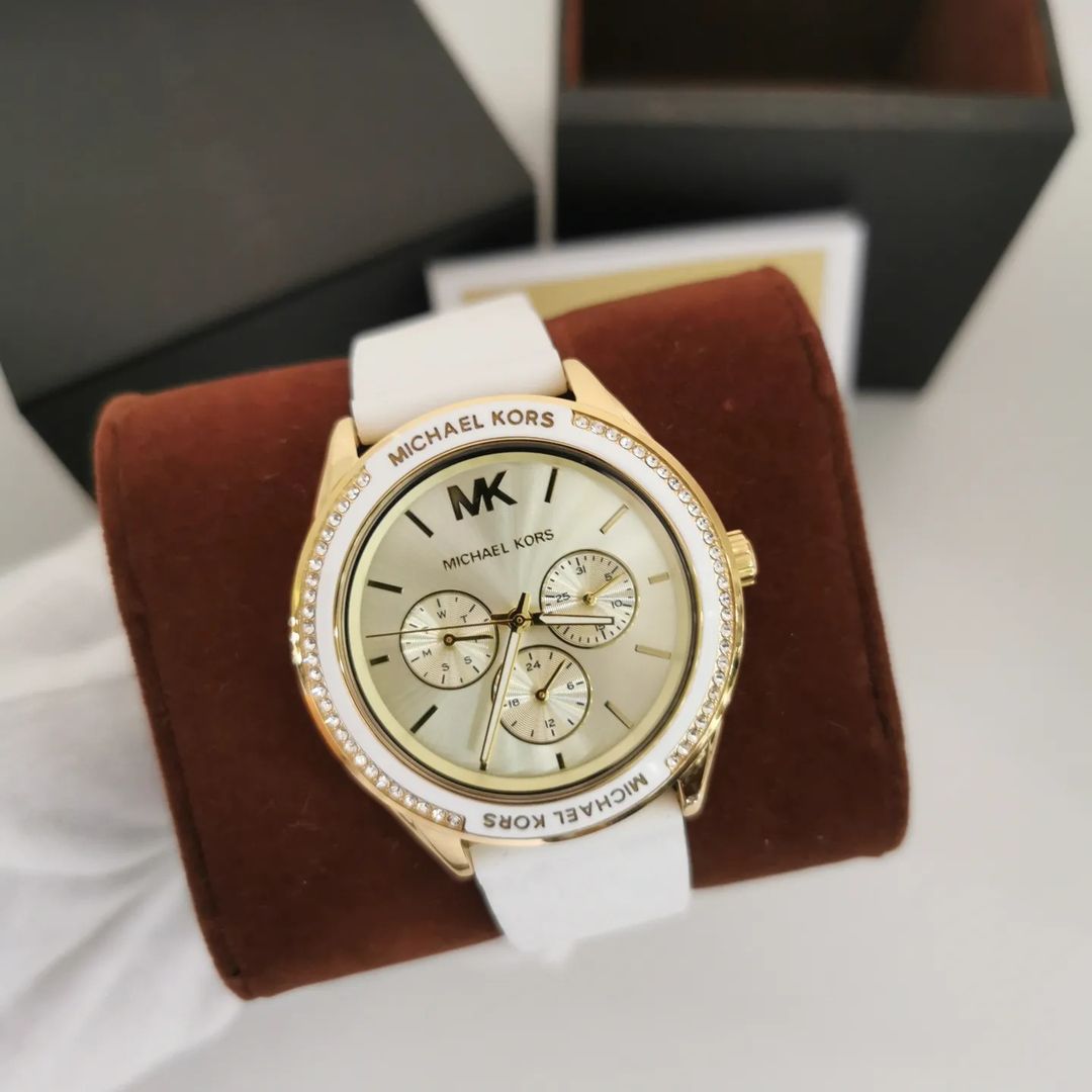  Shop Authentic Michael Kors Jessa Quartz Gold Dial White Silicone Strap Watch For Women - MK7267 - Luxxuri