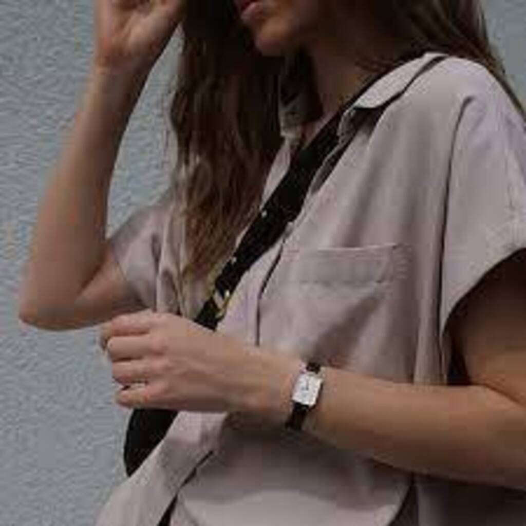  Shop Authentic Daniel Wellington Quadro White Dial Black Leather Strap Watch For Women - DW00100434 - Luxxuri