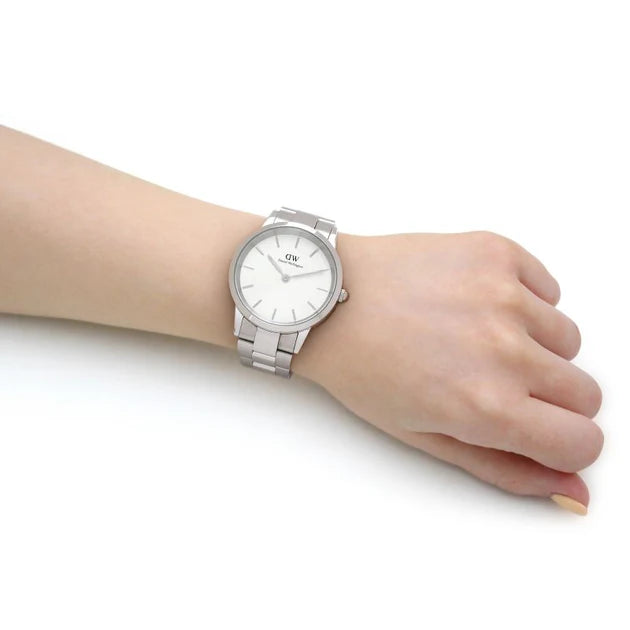  Shop Authentic Daniel Wellington Iconic White Dial Silver Steel Strap Watch For Men - DW00100341 - Luxxuri
