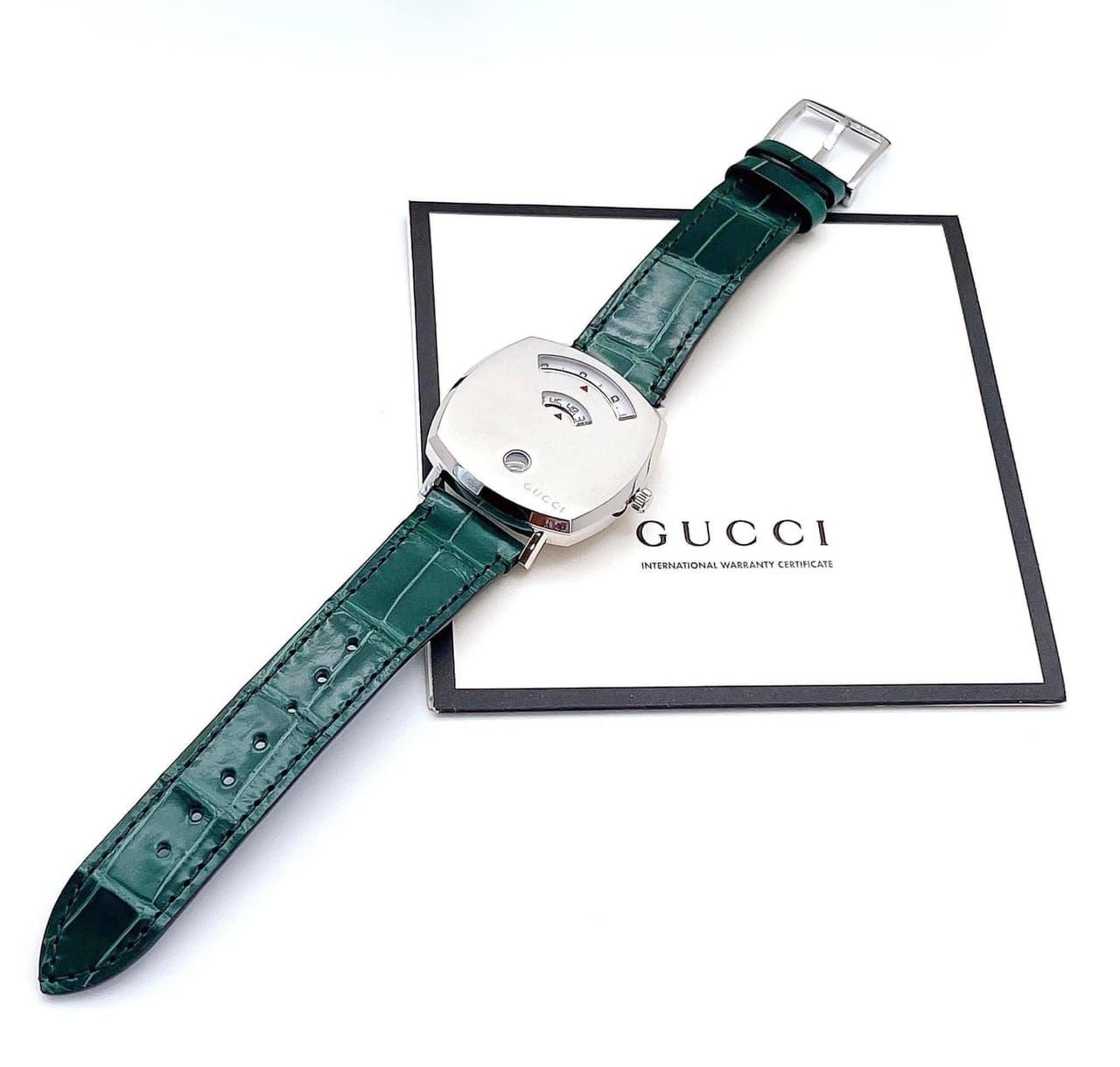  Shop Authentic Gucci Grip Quartz Silver Dial Green Leather Strap Watch For Women - YA157404 - Luxxuri