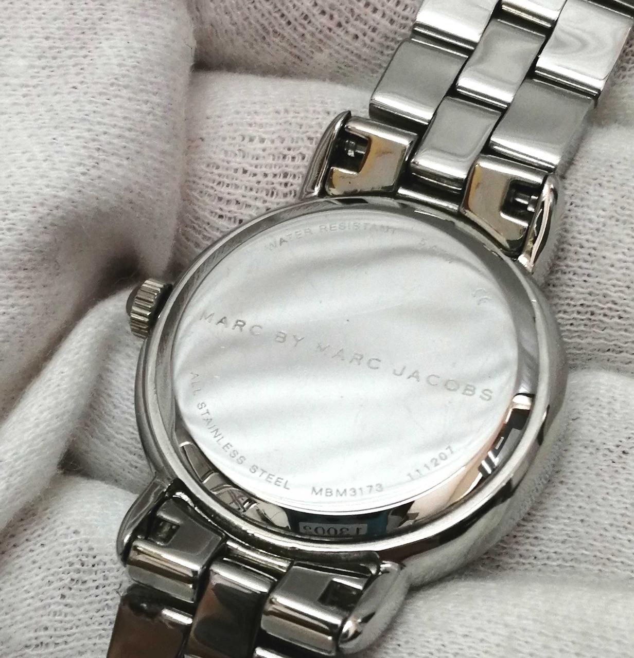  Shop Authentic Marc Jacobs Marc Silver Dial Silver Steel Strap Watch for Women - MBM3173 - Luxxuri