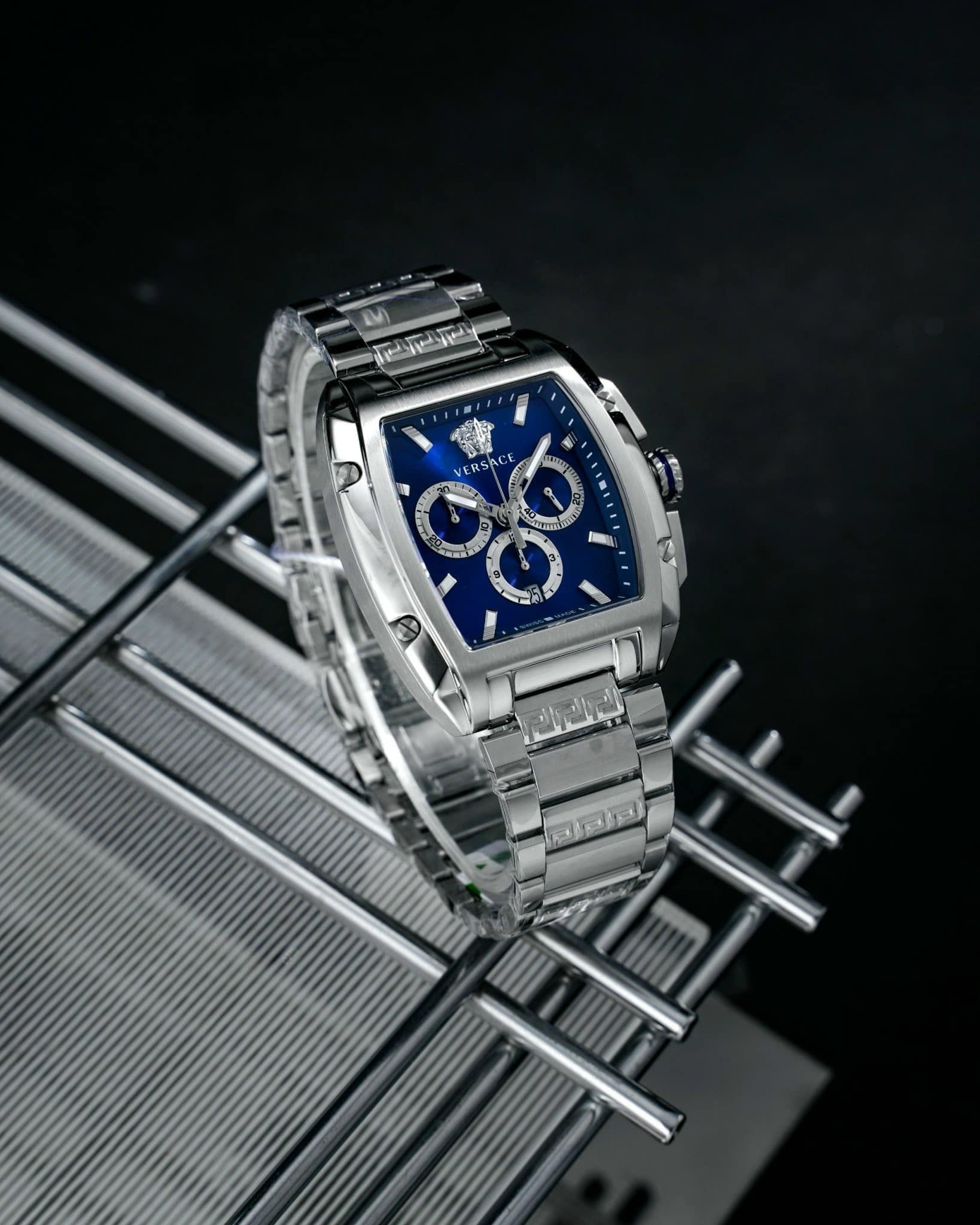  Shop Authentic Versace Dominus Chronograph Blue Dial Silver Steel Strap Watch For Men - VE6H00423 - Luxxuri