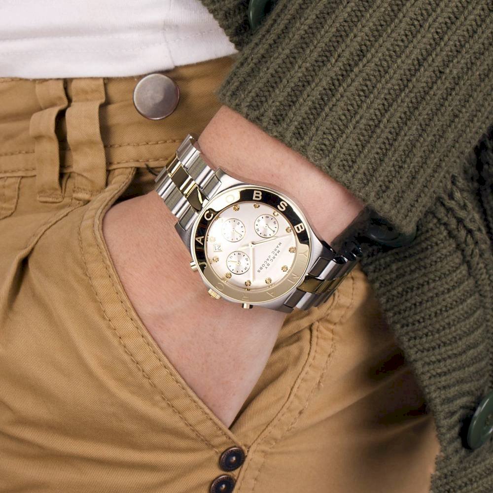  Shop Authentic Marc Jacobs Blade Chronograph Silver Dial Two Tone Steel Strap Watch for Women - MBM3177 - Luxxuri