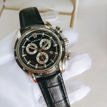  Shop Authentic Versace V Ray Chronograph Quartz Black Dial Black Leather Strap Watch For Men - VE2I00121 - Luxxuri