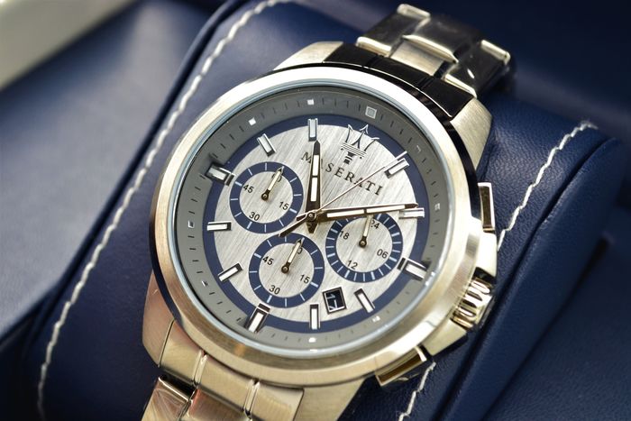 Maserati Successo Chronograph Silver Dial Silver Steel Strap Watch For Men - R8873621006