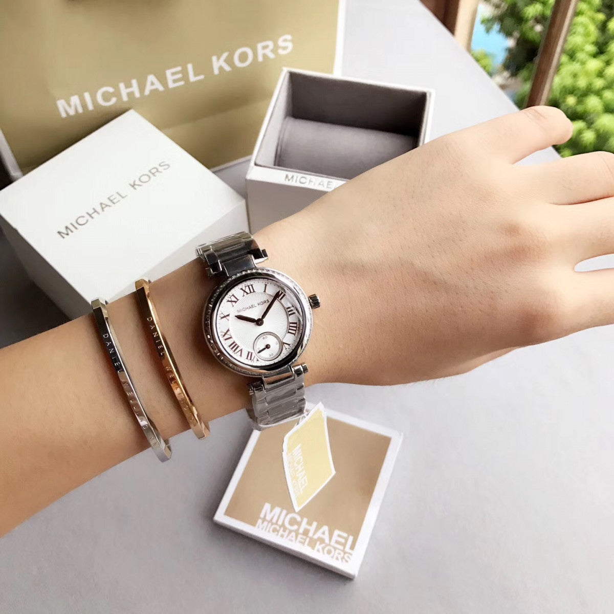  Shop Authentic Michael Kors Skylar Quartz White Dial Silver Steel Strap Watch For Women - MK5970 - Luxxuri