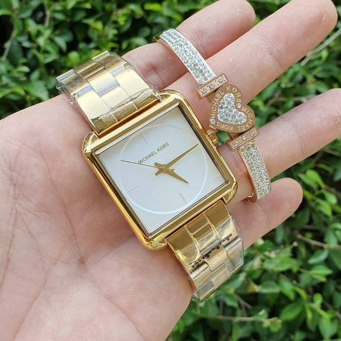  Shop Authentic Michael Kors Lake Quartz White Dial Gold Steel Strap Watch For Women - MK3644 - Luxxuri