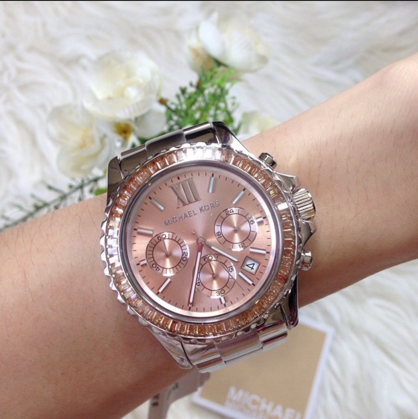  Shop Authentic Michael Kors Everest Chronograph Gold Dial Silver Steel Strap Watch For Women - MK5870 - Luxxuri