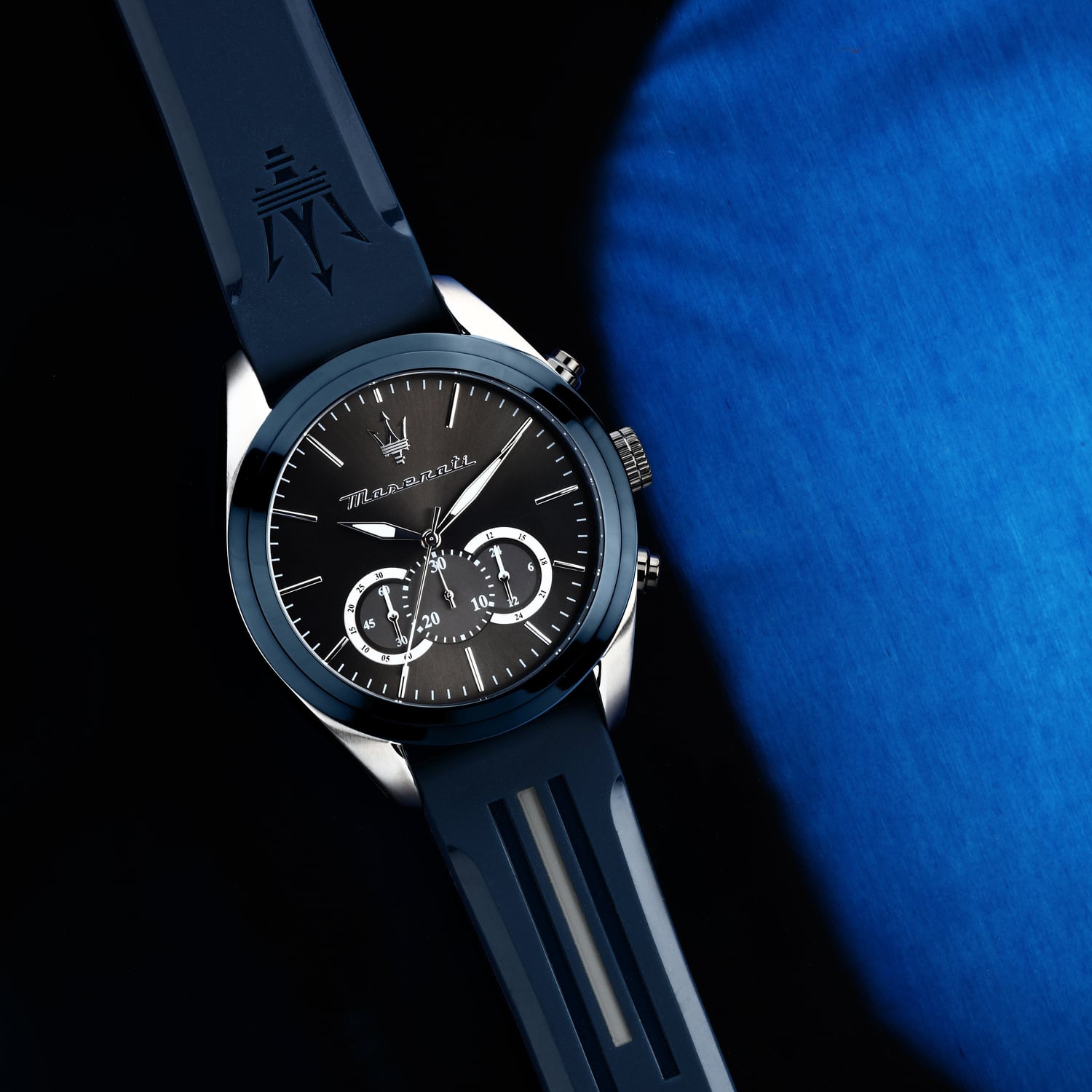  Shop Authentic Maserati Traguardo Chronograph Blue Dial Black Silicone Strap Watch For Men - R8871612046 - Luxxuri