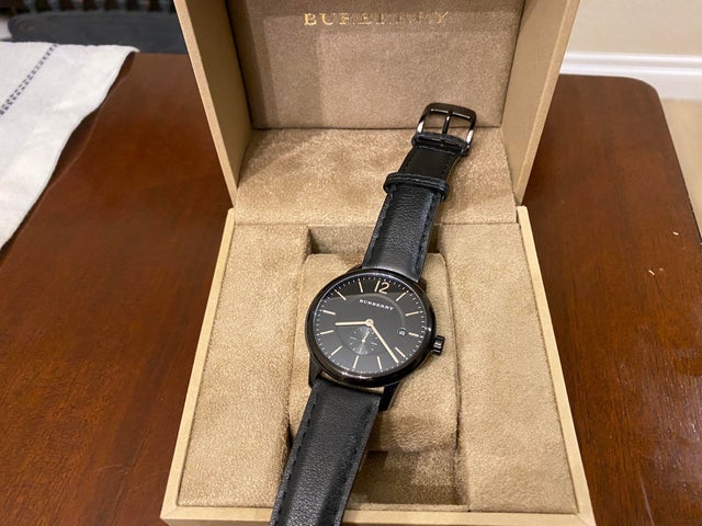  Shop Authentic Burberry The Classic Black Dial Black Leather Strap Watch for Men - BU10003 - Luxxuri