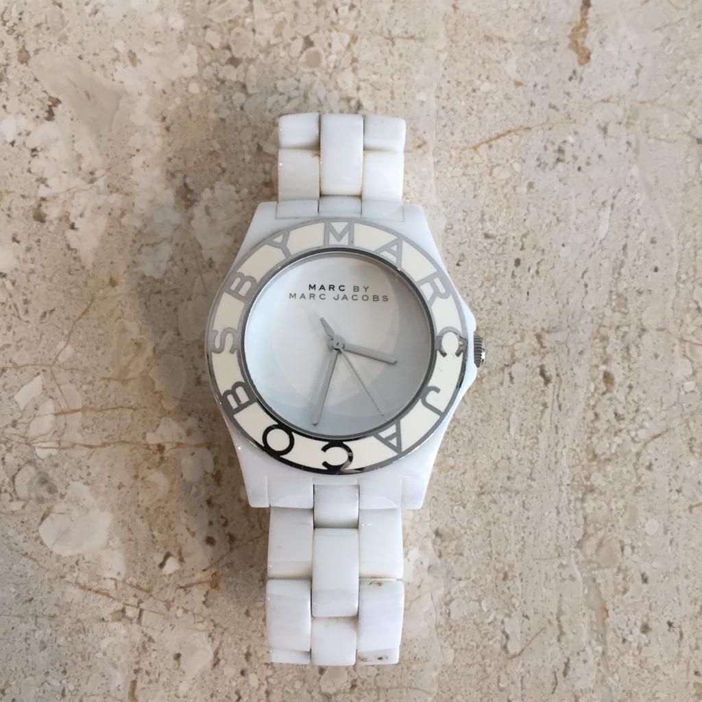 Marc Jacobs Marc White Dial White Ceramic Strap Watch for Women - MBM9500