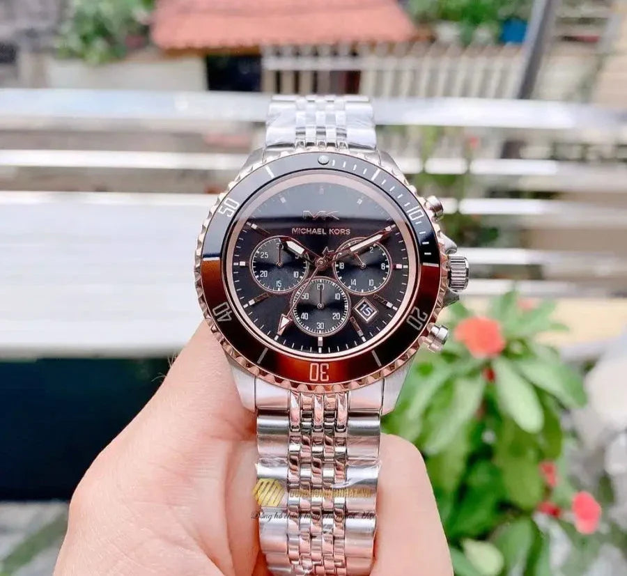  Shop Authentic Michael Kors Bayville Chronograph Black Dial Silver Steel Strap Watch For Men - MK8725 - Luxxuri