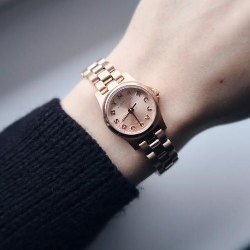  Shop Authentic Marc Jacobs Dinky Rose Gold Dial Rose Gold Steel Strap Watch for Women - MBM3200 - Luxxuri