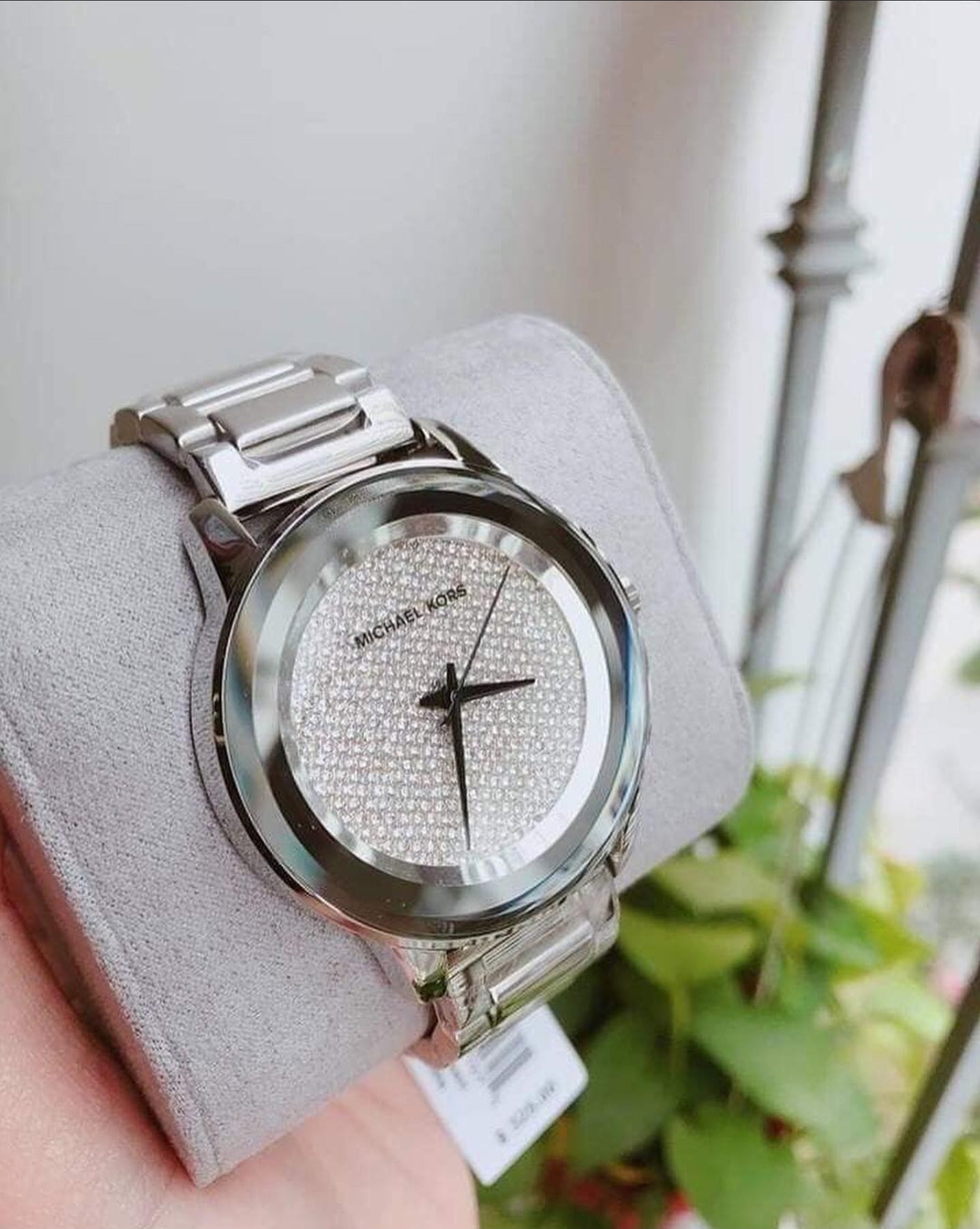  Shop Authentic Michael Kors Kinley Diamond Pave Silver Dial Silver Steel Strap Watch for Women - MK5996 - Luxxuri