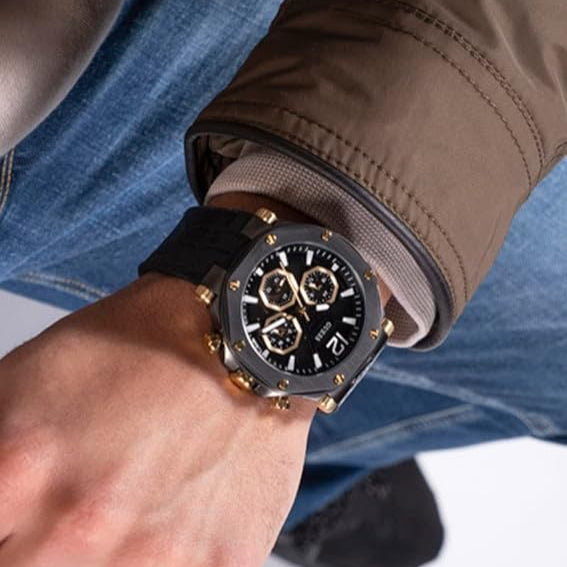  Shop Authentic Guess Edge Chronograph Black Dial Black Leather Strap Watch For Men - GW0492G1 - Luxxuri