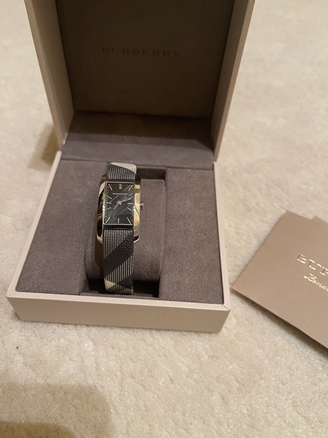  Shop Authentic Burberry The Pioneer Black Dial Leather Strap Watch for Women - BU9505 - Luxxuri