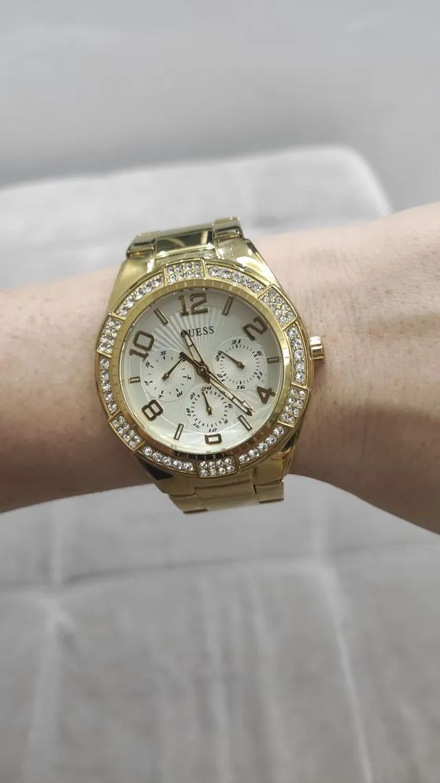  Shop Authentic Guess Luna Diamonds White Dial Gold Steel Strap Watch for Women - W0729L2 - Luxxuri