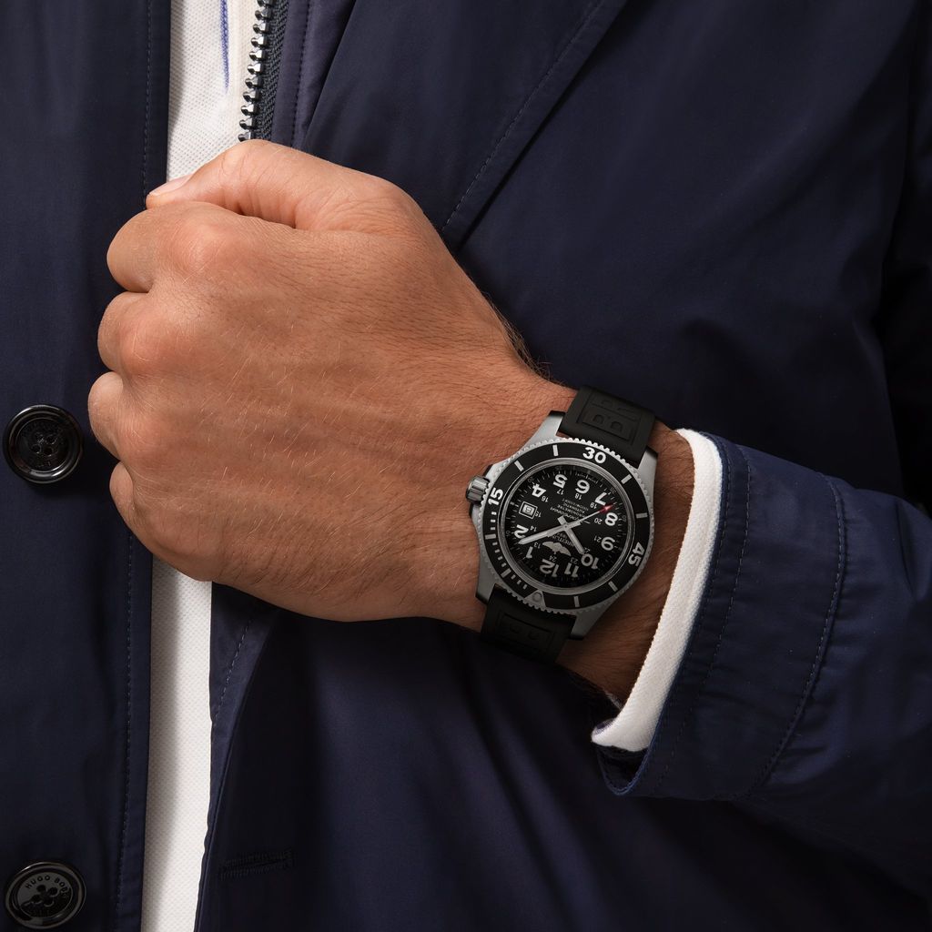  Shop Authentic Breitling Superocean Automatic 46mm Black Dial Black Rubber Strap Watch for Men - M17368B71B1S1 - Luxxuri