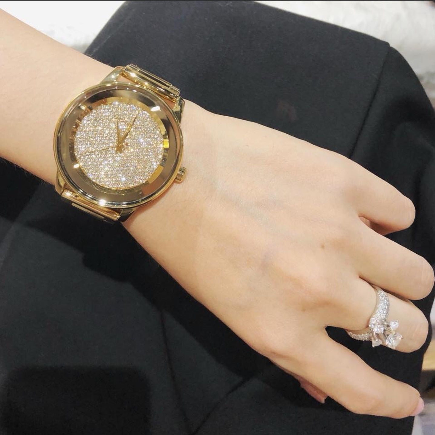  Shop Authentic Michael Kors Kinley Gold Dial Gold Steel Strap Watch for Women - MK6209 - Luxxuri