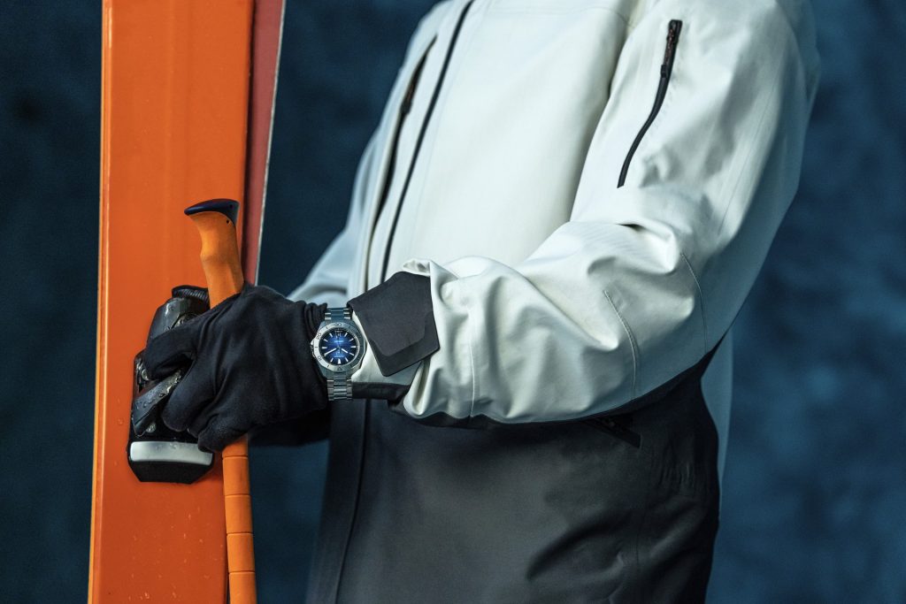  Shop Authentic Tag Heuer Aquaracer Professional 200 Automatic Blue Dial Silver Steel Strap Watch for Men - WBP2111.BA0627 - Luxxuri