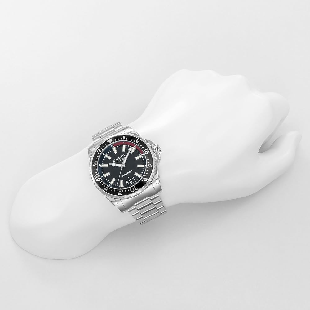 Shop Authentic Gucci Dive Quartz Black Dial Silver Steel Strap Watch For Men - YA136212 - Luxxuri