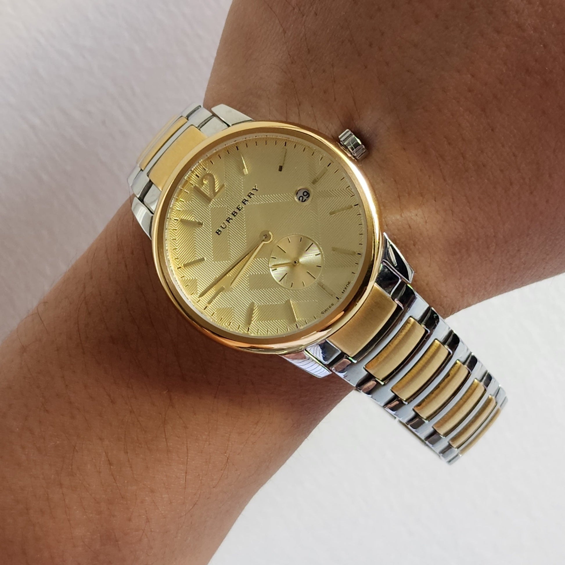  Shop Authentic Burberry The Classic Gold Dial Two Tone Steel Strap Watch for Men - BU10011 - Luxxuri