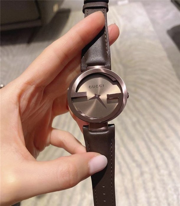  Shop Authentic Gucci Interlocking Iconic Brown Dial Brown Leather Strap Watch For Women - YA133207 - Luxxuri