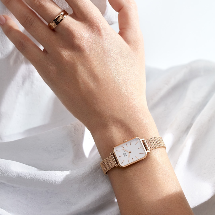  Shop Authentic Daniel Wellington Quadro Melrose White Dial Gold Mesh Strap Watch For Women - DW00100431 - Luxxuri