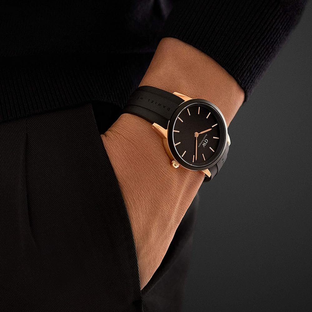  Shop Authentic Daniel Wellington Iconic Motion Black Dial Black Rubber Strap Watch For Men - DW00100425 - Luxxuri