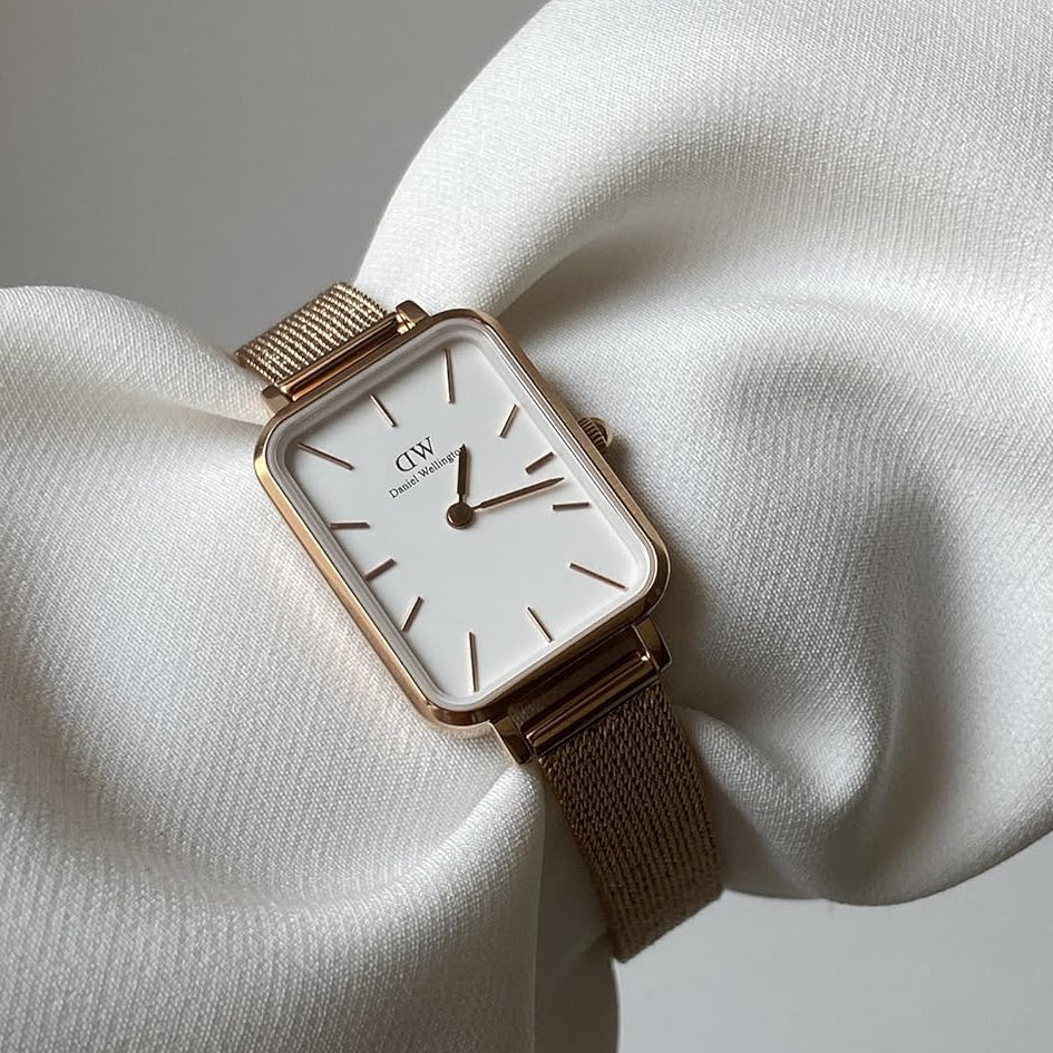  Shop Authentic Daniel Wellington Quadro Melrose White Dial Gold Mesh Strap Watch For Women - DW00100431 - Luxxuri