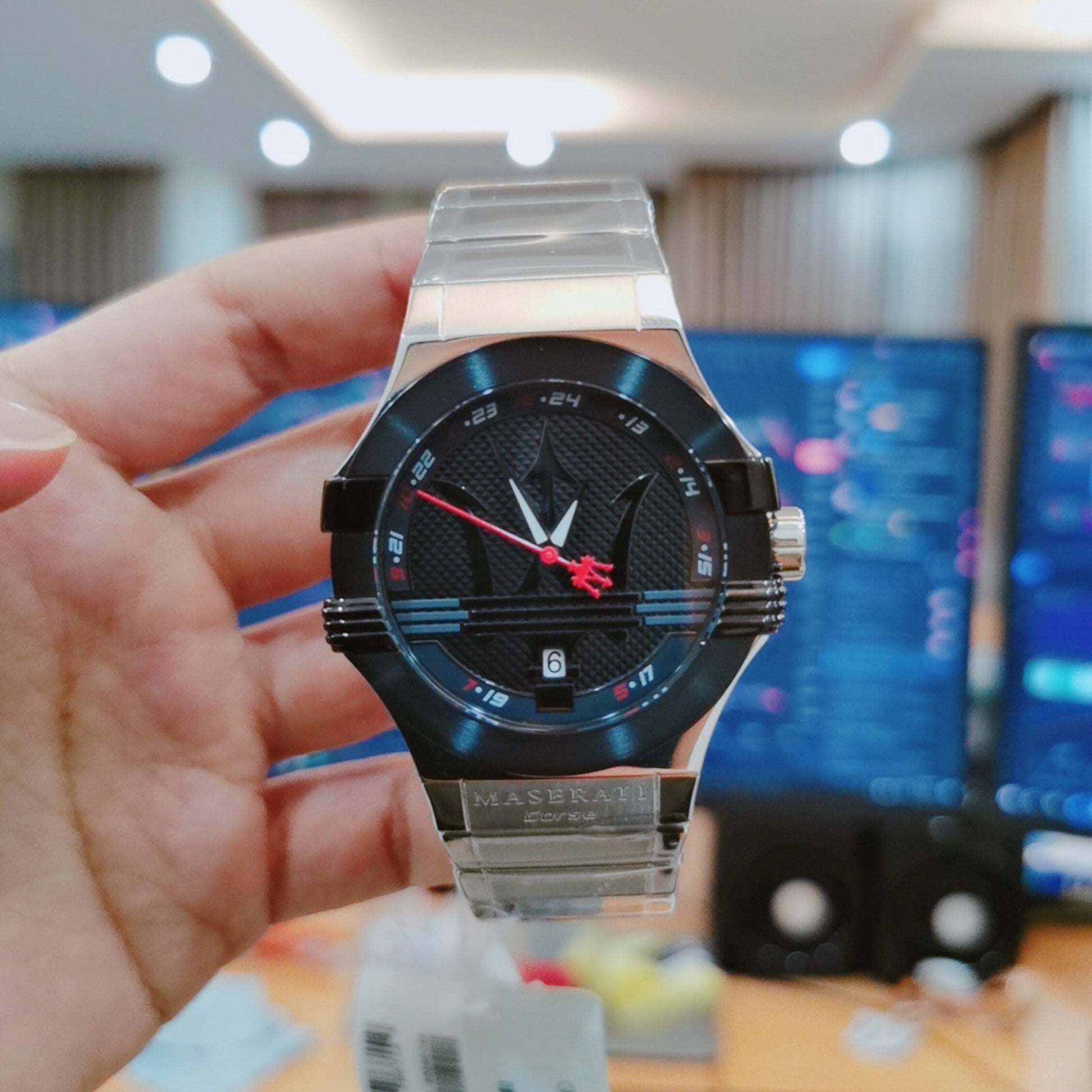  Shop Authentic Maserati Potenza Black Dial Silver Steel Strap Watch For Men - R8853108001 - Luxxuri