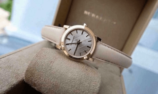 Shop Authentic Burberry The City Gold Dial Beige Leather Strap Watch for Women - BU9210 - Luxxuri