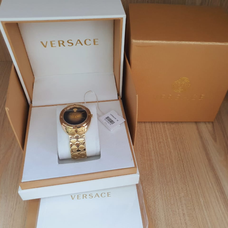  Shop Authentic Versace Shadov Quartz Gold Dial Gold Steel Strap Watch for Women - VEBM00618 - Luxxuri