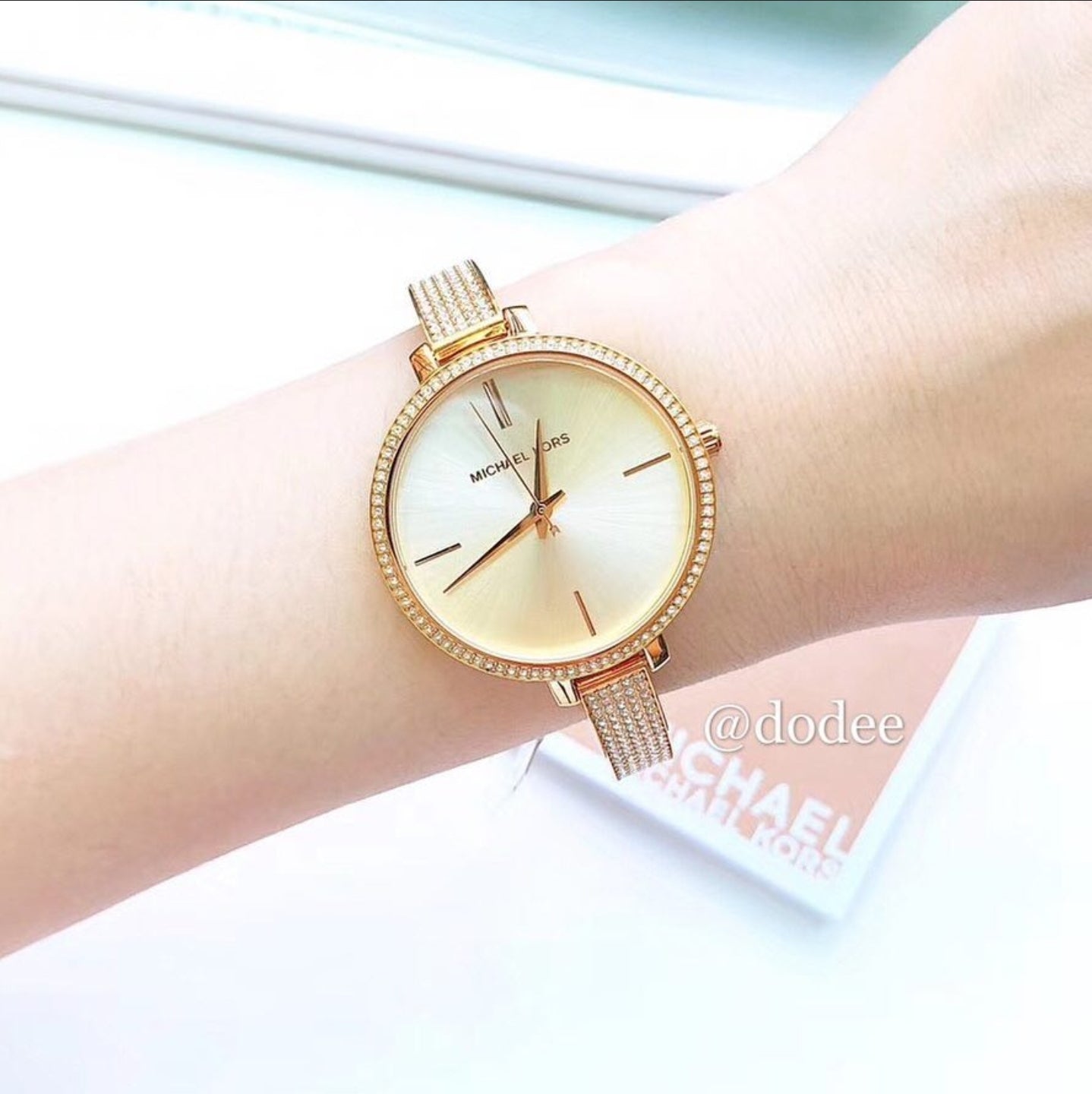  Shop Authentic Michael Kors Jaryn Quartz Gold Dial Gold Steel Strap Watch For Women - MK3784 - Luxxuri