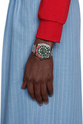  Shop Authentic Gucci Dive Quartz Green Dial Silver Steel Strap Watch For Men - YA136222 - Luxxuri