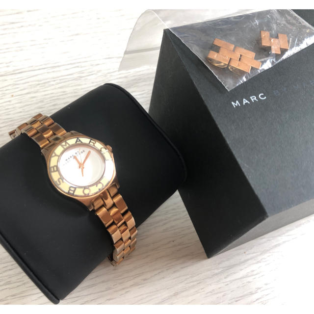  Shop Authentic Marc Jacobs Blade White Dial Rose Gold Steel Strap Watch for Women - MBM3076 - Luxxuri