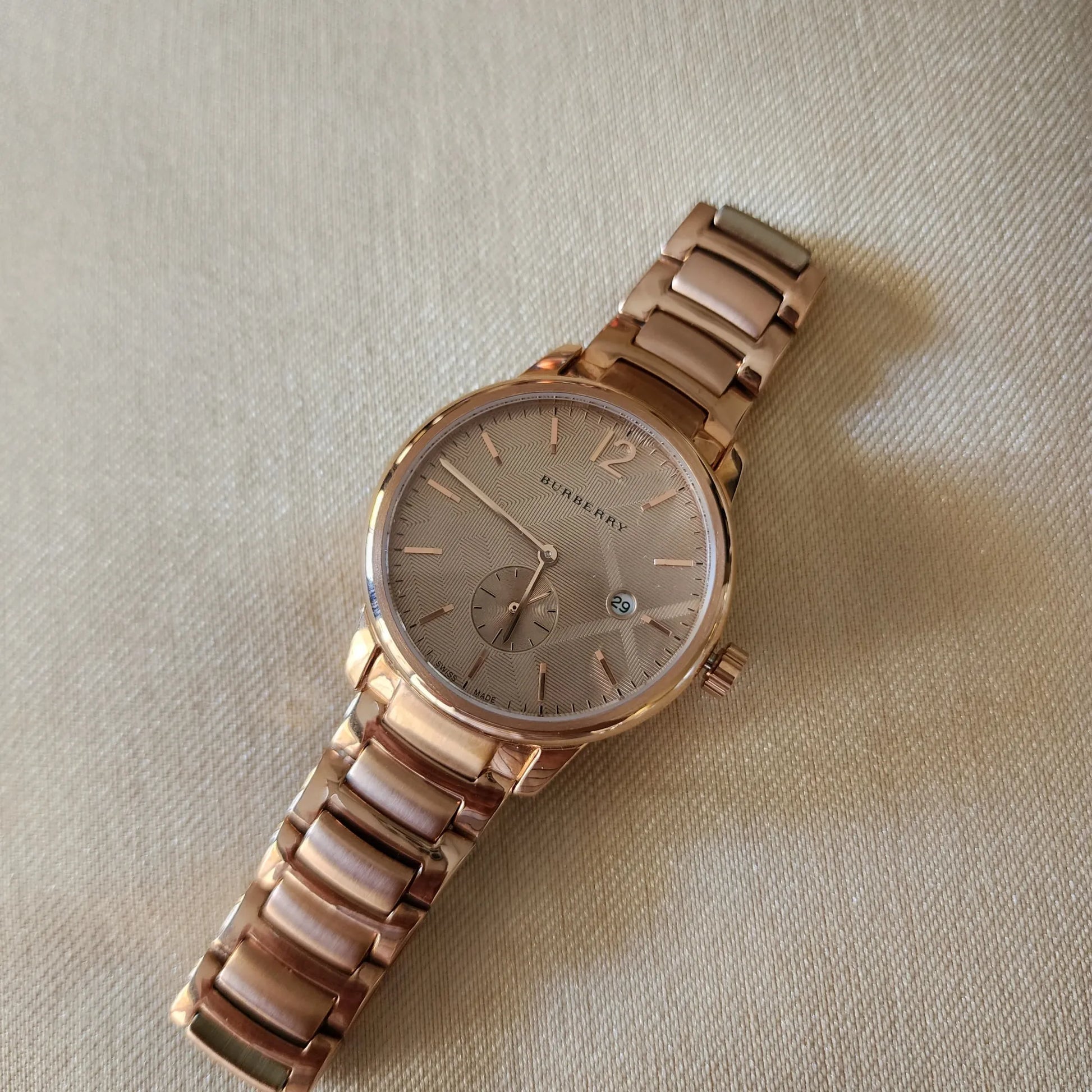  Shop Authentic Burberry The Classic Rose Gold Dial Rose Gold Steel Strap Watch for Men - BU10013 - Luxxuri