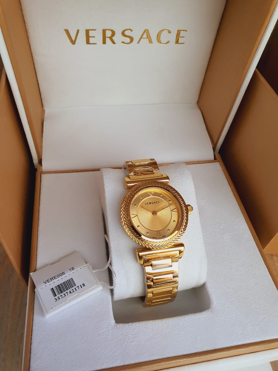  Shop Authentic Versace V-Motif Gold Dial Gold Steel Strap Watch for Women - VERE00618 - Luxxuri