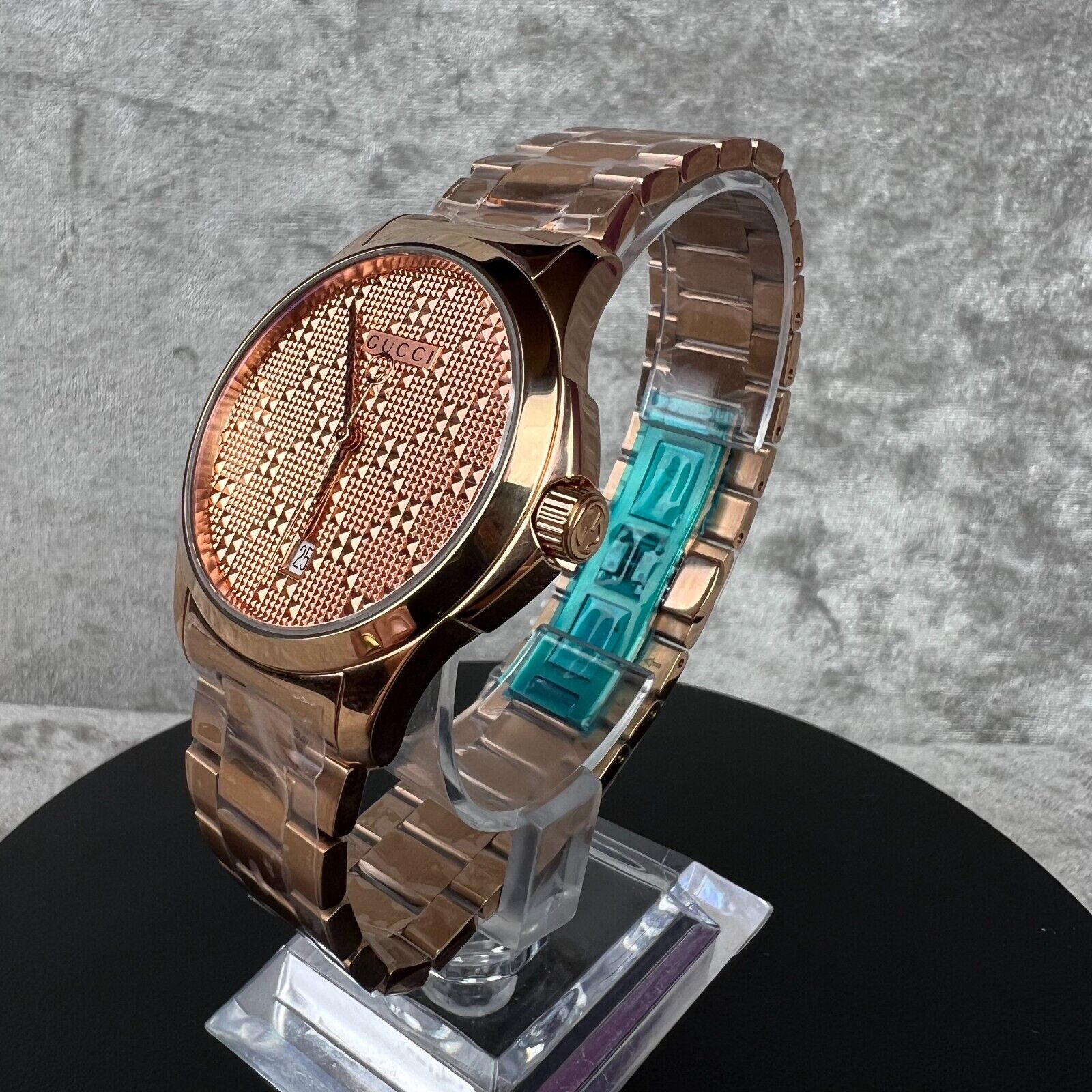  Shop Authentic Gucci G Timeless Quartz Gold Dial Gold Steel Strap Watch For Women - YA126482 - Luxxuri