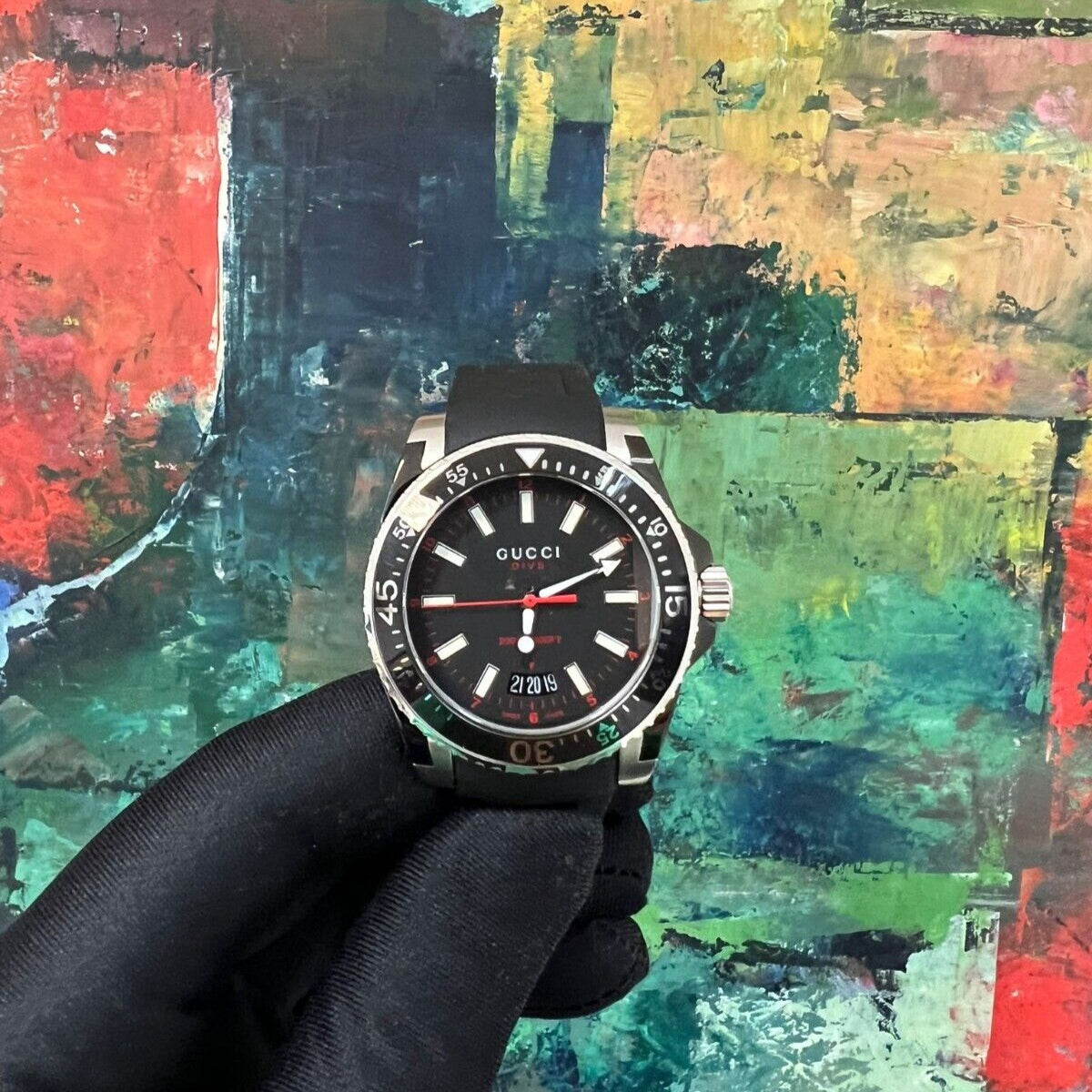  Shop Authentic Gucci Dive Quartz Black Dial Black Rubber Strap Watch For Men - YA136303 - Luxxuri