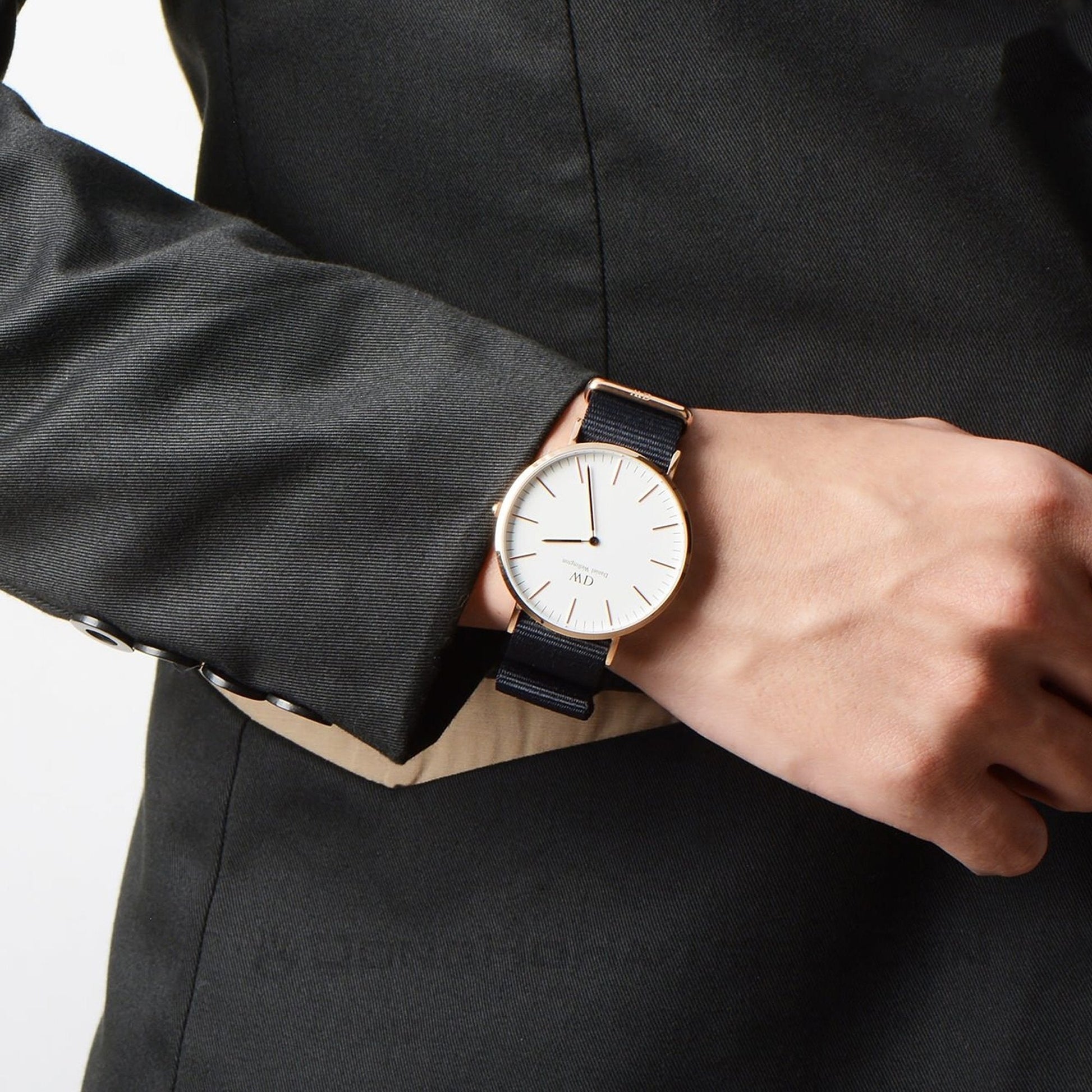  Shop Authentic Daniel Wellington Classic Cornwall White Dial Black Nylon Strap Watch For Men - DW00100257 - Luxxuri